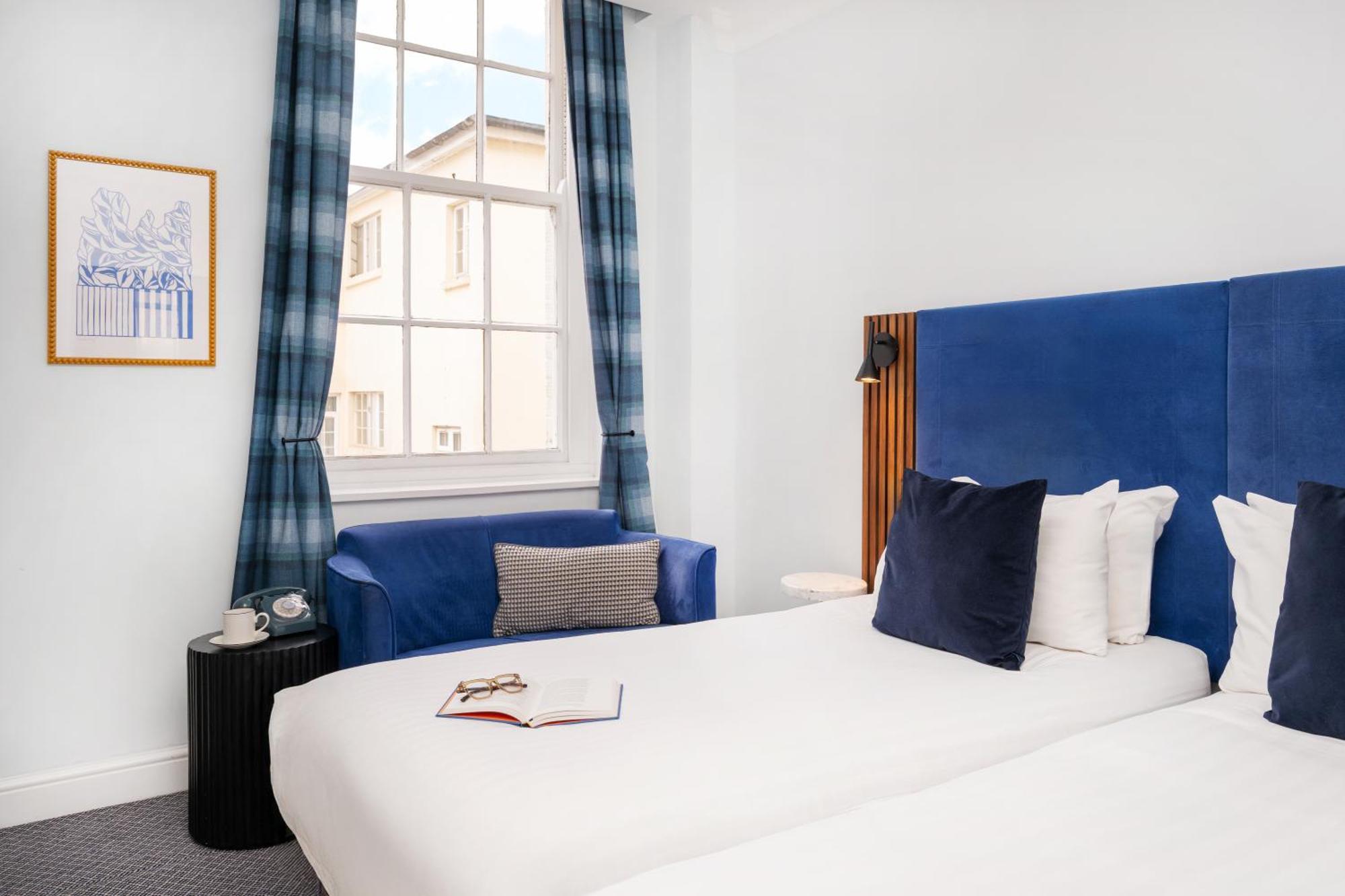 The Berkeley Square Отель 4*